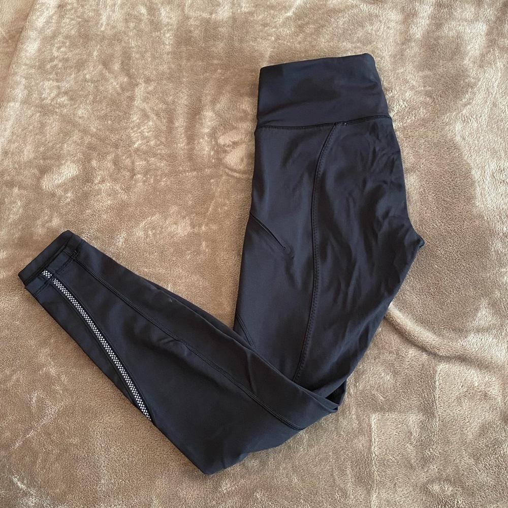 Lululemon running tight